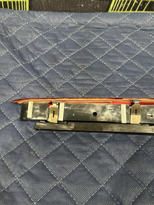 2014 AUDI R8 HIGH MOUNT BRAKE LIGHT LAMP 420 945 097 B OEM