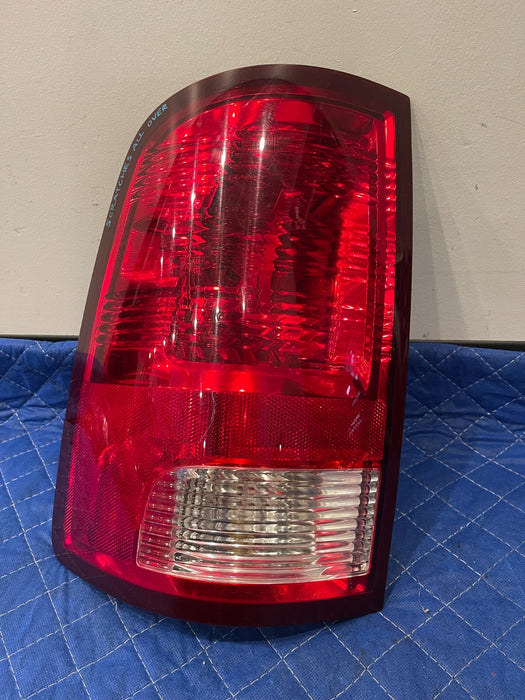 2017 DODGE RAM 2500 MEGA CAB REAR DRIVER LEFT TAIL LIGHT OEM *SCRATCHES*
