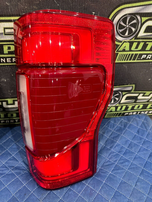 2020-2022 FORD F250 F350 F450 PASSENGER RIGHT BLESS LED TAIL LIGHT OEM *MINT*