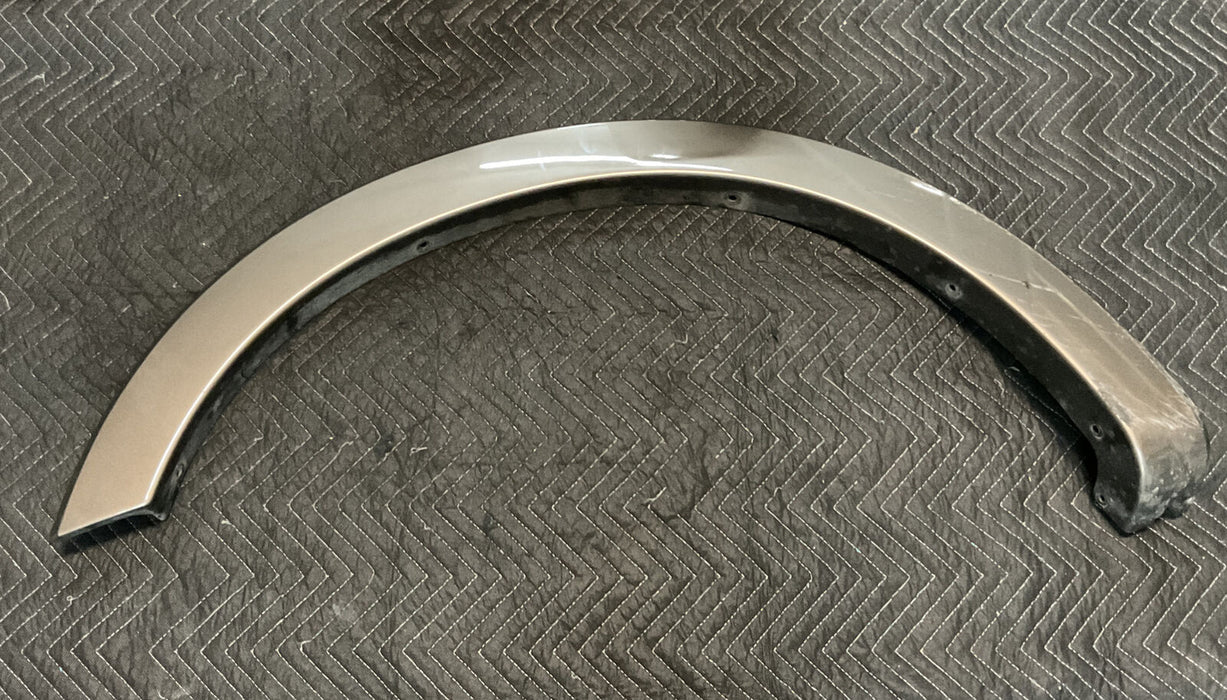 2017 2018 2019 FORD F350 FRONT FENDER FLARE LH DRIVER SIDE OEM ~DAMAGE~