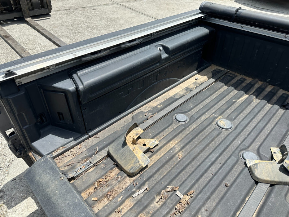 2016-2019 NISSAN TITAN XD PRO-4X 6.5ft Grey Bed (Paint Code: KAD)