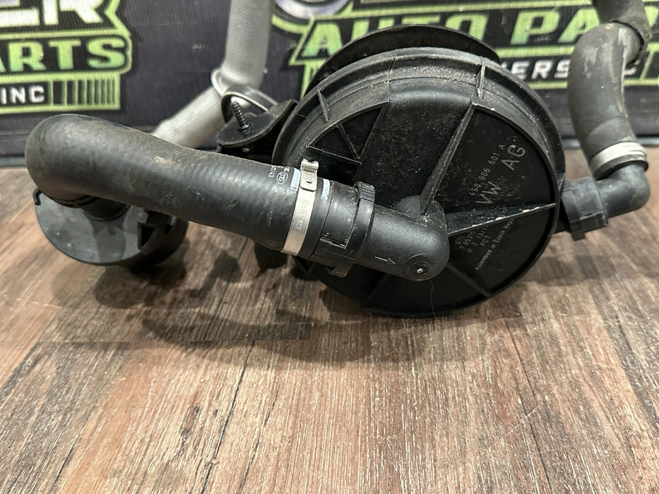 2017 AUDI R8 RIGHT SECONDARY AIR INJECTION PUMP OEM 4S0 906 601