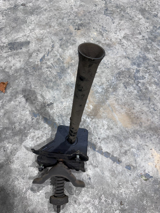 2017-2019 FORD F250 F350 SPARE TIRE WINCH ASSEMBLY W CABLE OEM