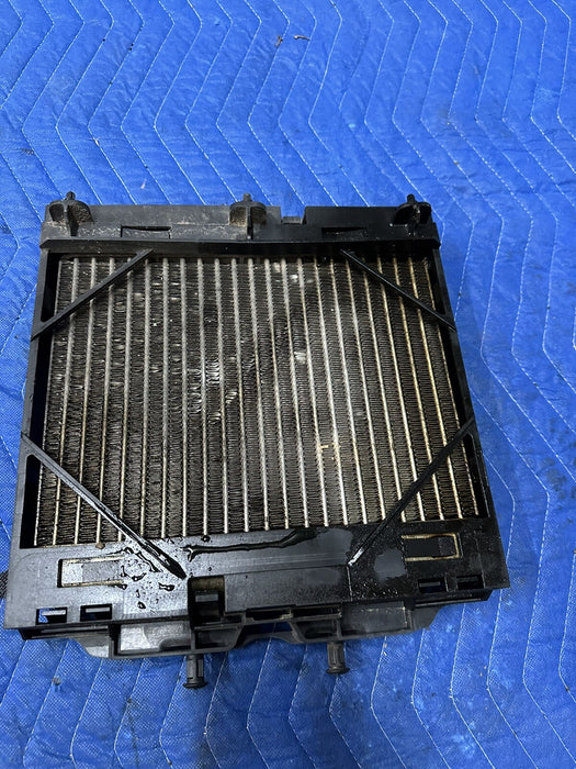 2011 BMW 550i F10 5 SERIES FRONT OIL COOLER 17-21-7-572-542 17217572542