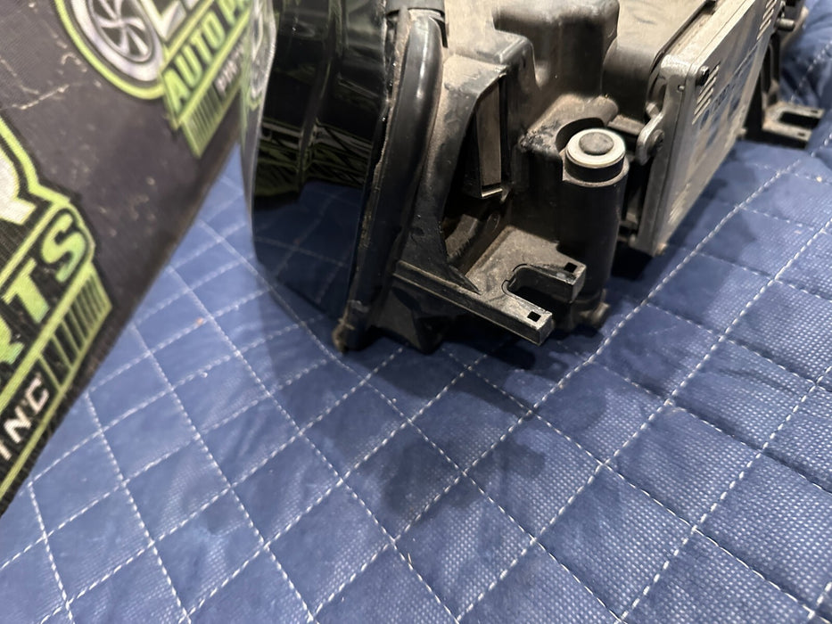 2017 2018 AUDI R8 DRIVER LEFT HEADLIGHT LASER COMPLETE W/ MODULES OEM GENUINE