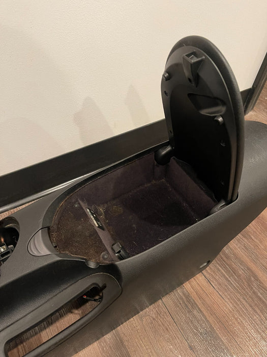 2017 NISSAN 370Z NISMO CENTER CONSOLE W GUN METAL GREY BUTTON OEM *MINOR SCUFFS