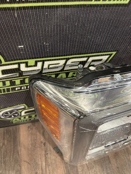 2017 2019 FORD F250 F350 F450 RIGHT PASSENGER HEADLIGHT T LED OEM ~BROKEN TAB~