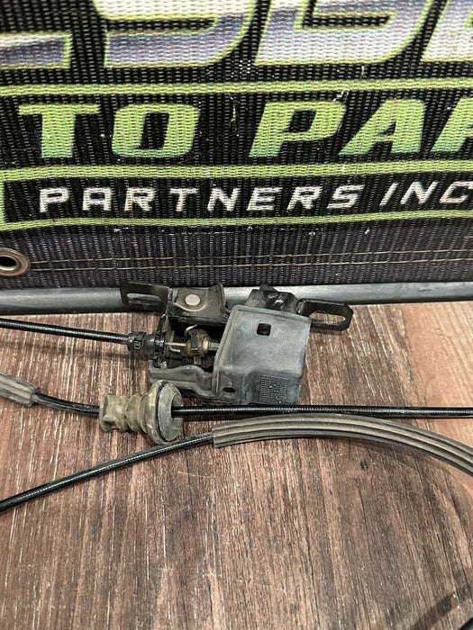 2017-18 AUDI R8 HOOD LATCH RELEASE CABLE ASSEMBLY OEM