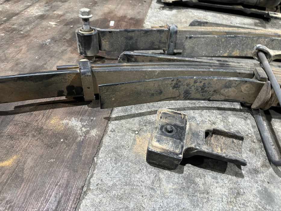 2024 FORD F350 REAR LEFT RIGHT LEAF SPRINGS W/SPACERS OEM HC3C5A975NH HC3C 5A975