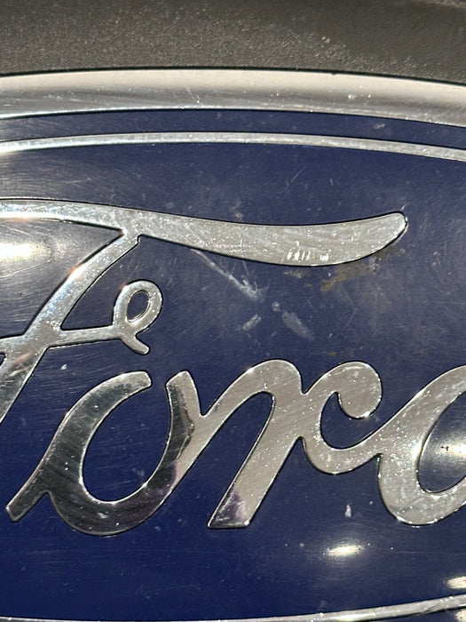 2020-2020 FORD F350 F450 FRONT GRILLE EMBLEM W CAMERA ASSEMBLY OEM