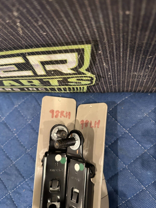 2019 FORD F250 F350 F450 LIMITED B PILLAR SEATBELT ADJUSTER BRACKETS PAIR OEM