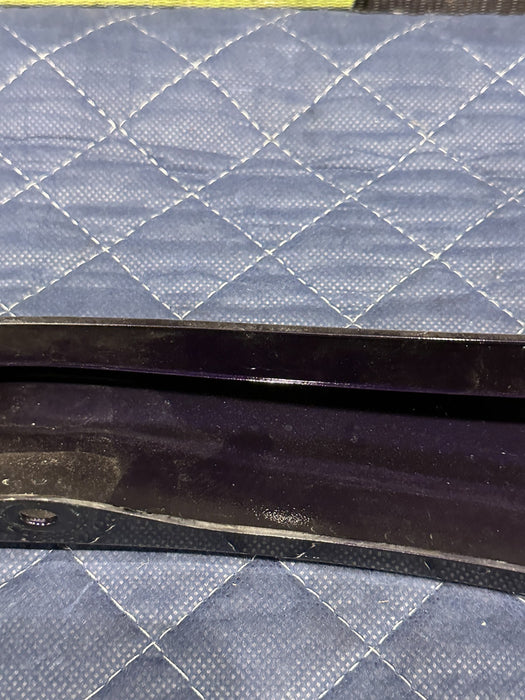 2014 AUDI R8 OEM DRIVER LEFT FENDER GARNISH PANEL TRIM W/ BRACKET & FOAM