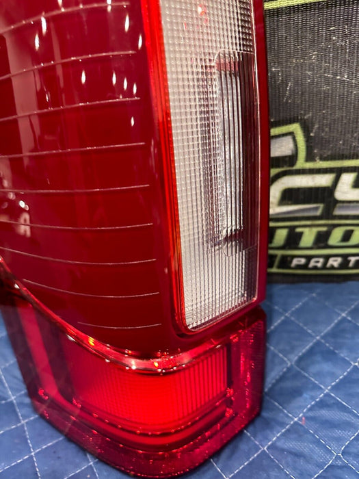 2020-2022 FORD F250 F350 F450 DRIVER LEFT BLISS LED TAIL LIGHT OEM *MINT*