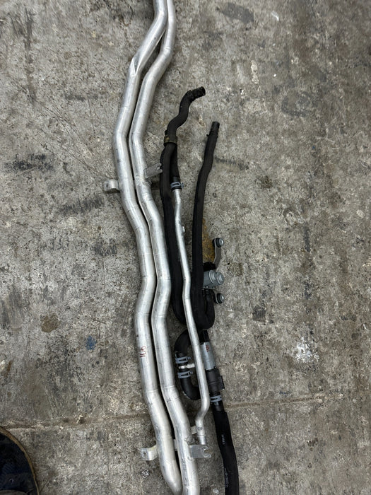 2014 AUDI R8 OEM UNDERBODY CENTER COOLANT PIPE LINE HOSE TUBE 420 121 050 B