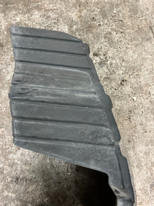 2016 NISSAN TITAN XD FRONT RIGHT PASSENGER FENDER LINER 63830 EZ00A OEM