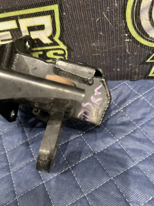 2021 AUDI R8 FRONT RIGHT DEFORMATION ELEMENT MOUNTING BRACKET OEM 4S0 807 552 C