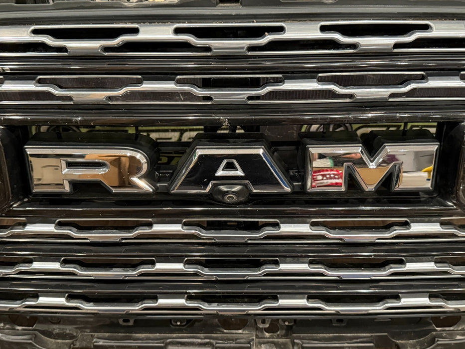 2022 DODGE RAM 2500 CHROME GRILLE WITH CAMERA OEM *MINOR WEAR 12-15*