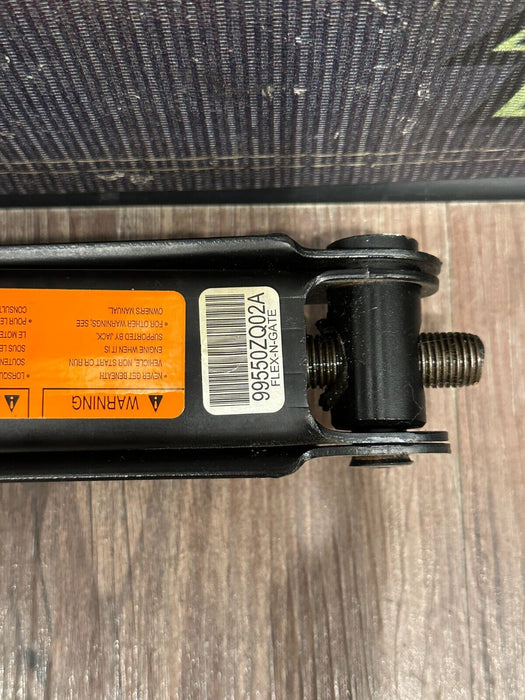 2016 NISSAN TITAN / TITAN XD SPARE TIRE JACK & TOOL KIT OEM