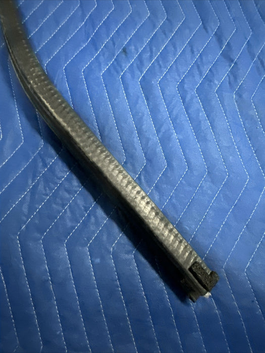 2018 2019 2020 FORD F250 F350 F450 FRONT LEFT WEATHER DOOR SEAL STRIP OEM