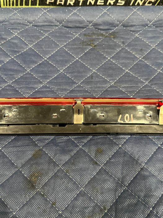 2014 AUDI R8 HIGH MOUNT BRAKE LIGHT LAMP 420 945 097 B OEM