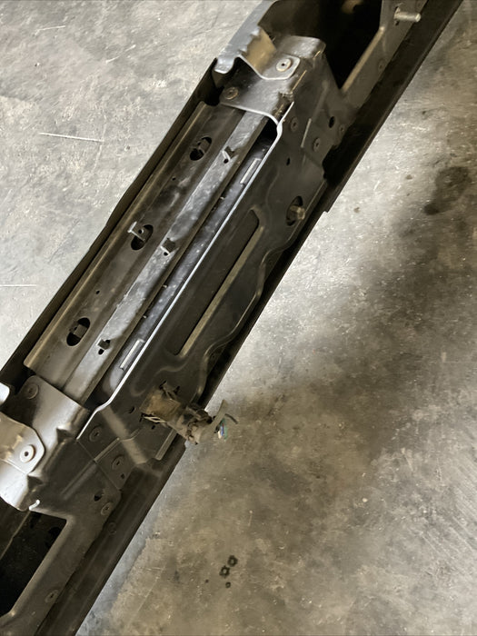 2017-2019 FORD F250 F350 F450 REAR BUMPER W/O SENSOR OEM *SCRATCHES*
