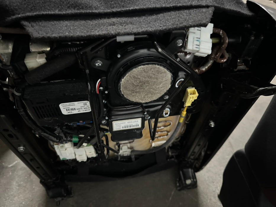 2010 NISSAN 370Z CONVERTIBLE FRONT LEFT DRIVER RIGHT PASSENGER SEATS BURGUNDY