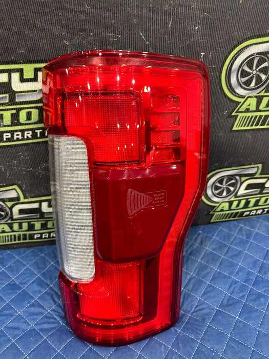 2017-2019 FORD F250 F350 F450 PASSENGER RIGHT BLISS LED TAIL LIGHT OEM ~MINT~