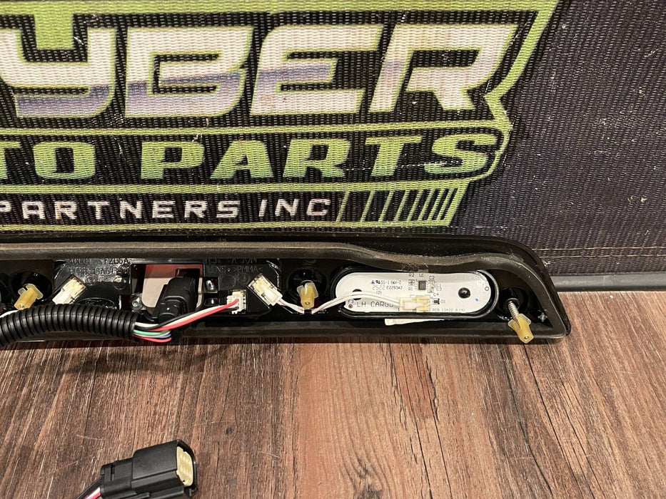 2022 FORD F350 F450 SUPERDUTY 3RD THIRD BRAKE LIGHT W/ CAMERA & PIGTAIL OEM