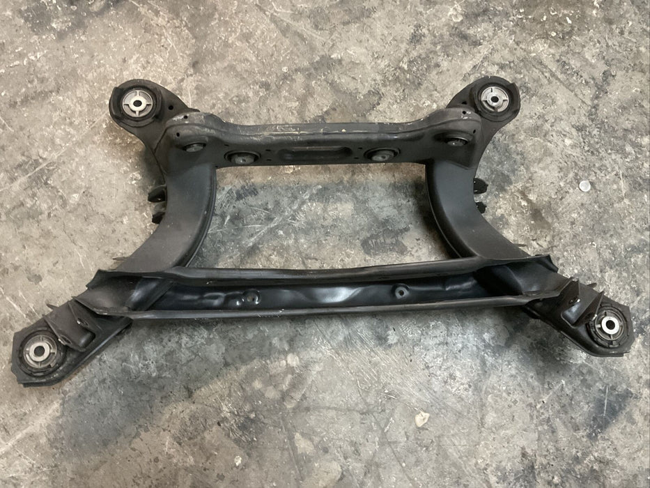 2017 MERCEDES C63 AMG OEM CABRIOLET REAR SUSPENSION CROSS-MEMBER SUBFRAME