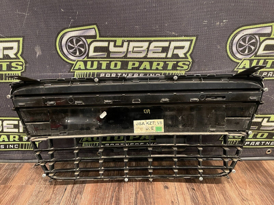 2012 AUDI R8 FRONT BUMPER GRILLE OEM *DAMAGED/READ*