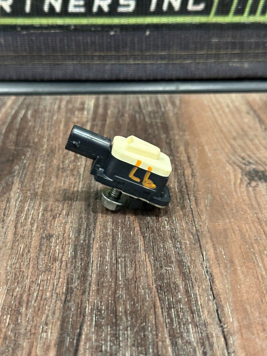 2020 BMW M4 F82 FRONT DOOR IMPACT SENSOR OEM 9217711