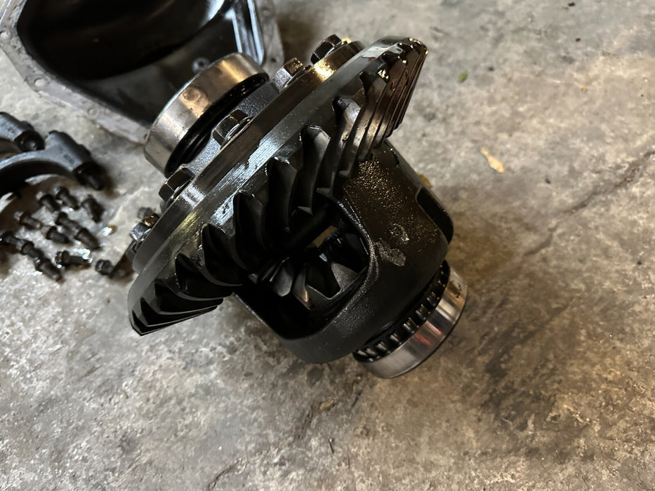 2017-2019 FORD F250 F350 REAR AXLE DIFFERENTIAL GEAR (3.55 GEAR RATIO)