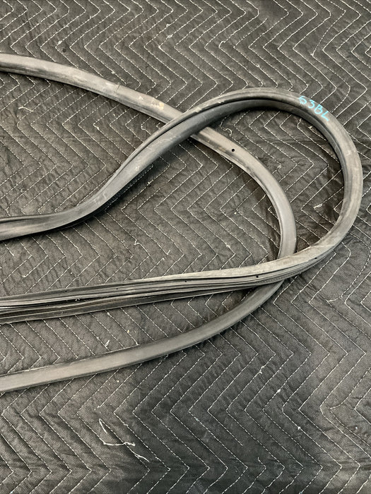 2016 NISSAN TITAN XD REAR LEFT DRIVER DOOR SEAL WEATHER STRIP OEM