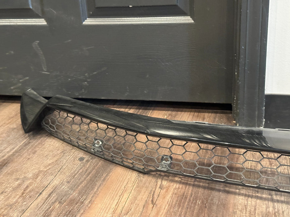 2020-2021 LAMBORGHINI HURACAN EVO REAR BUMPER UPPER COVER BLACK 4T0807882 OEM