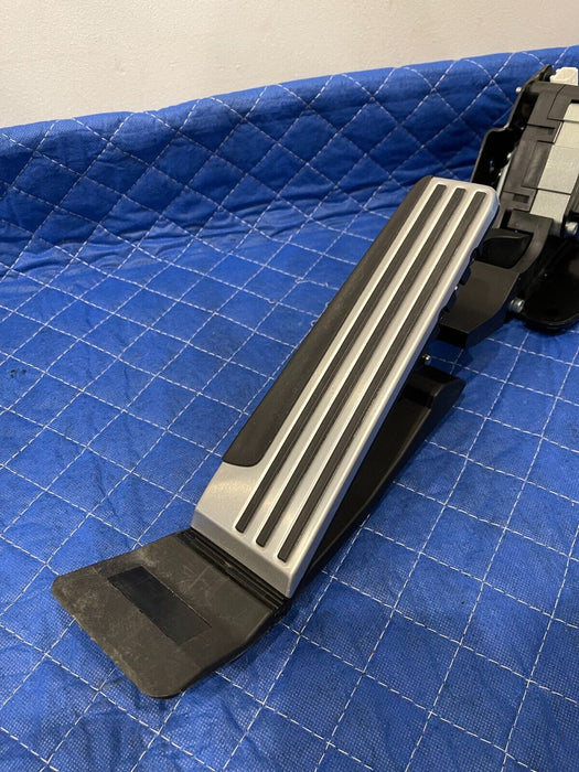 2017 INFINITI Q50 RED SPORT ACCELERATOR PEDAL/ GAS PEDAL OEM