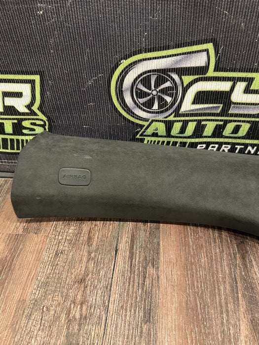 2021 AUDI R8 FRONT PASSENGER RIGHT ALCANTARA A PILLAR TRIM OEM *WEAR/READ*