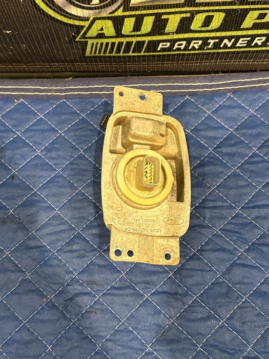 2020-2022 FORD F350 F450 RIGHT LED TAIL LIGHT BRACKET OEM