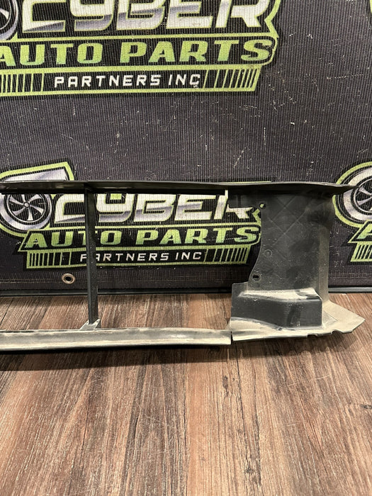 2017-18 AUDI R8 AIR DUCT PANEL OEM 4S0121139