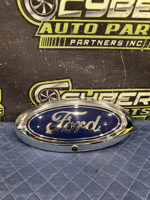2023 2024 FORD F250 F350 F450 GRILLE EMBLEM WITH CAMERA OEM