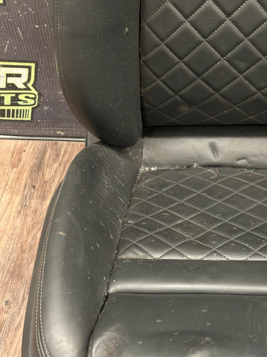 2017 2021 AUDI R8 PLUS RIGHT PASSENGER OEM GENUINE DIAMOND STITCHED ~WEAR~