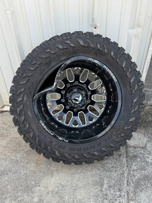 10X225 FORD F450 REAR FUEL FORGED FF19D WHEEL 22X8.25" 37" YOKOHAMA TIRE *BENT*