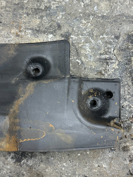 2014 AUDI R8 LEFT INNER FENDER END PLATE COVER OEM 420 821 111 OEM