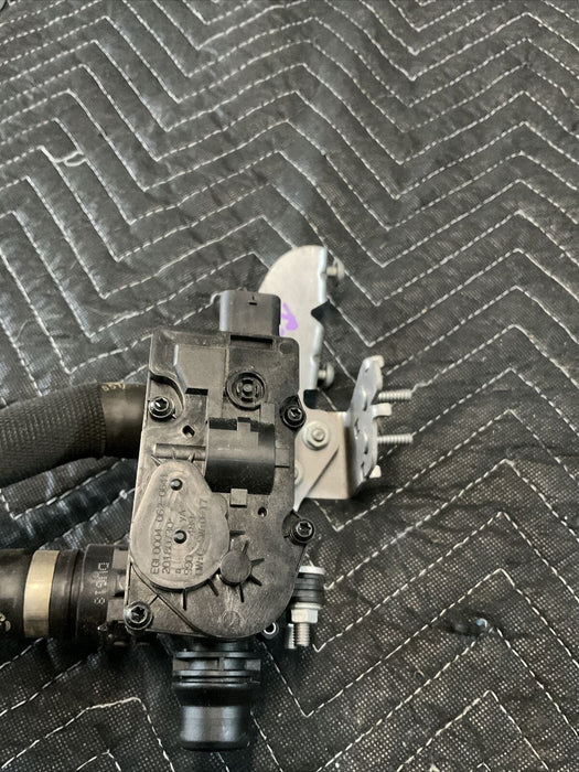 2018 MERCEDES E63S AMG HVAC HEATER CONTROL VALVE W/HOSES A000-506-13-00