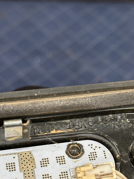 2017-2019 FORD F250 F350 F450 THIRD 3RD BRAKE LIGHT ASSEMBLY W PIGTAIL OEM