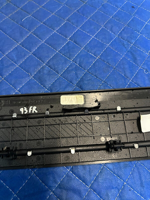 2017-2019 FORD F250 F350 PLATINUM FRONT RIGHT KICKPLATE TRIM OEM ~READ~