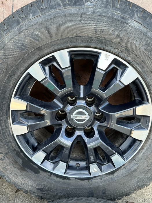 2017 NISSAN TITAN XD PRO 4X 275/65 R18 ALLOY WHEEL RIM TIRE SET OEM *FLAWS 5,8,9