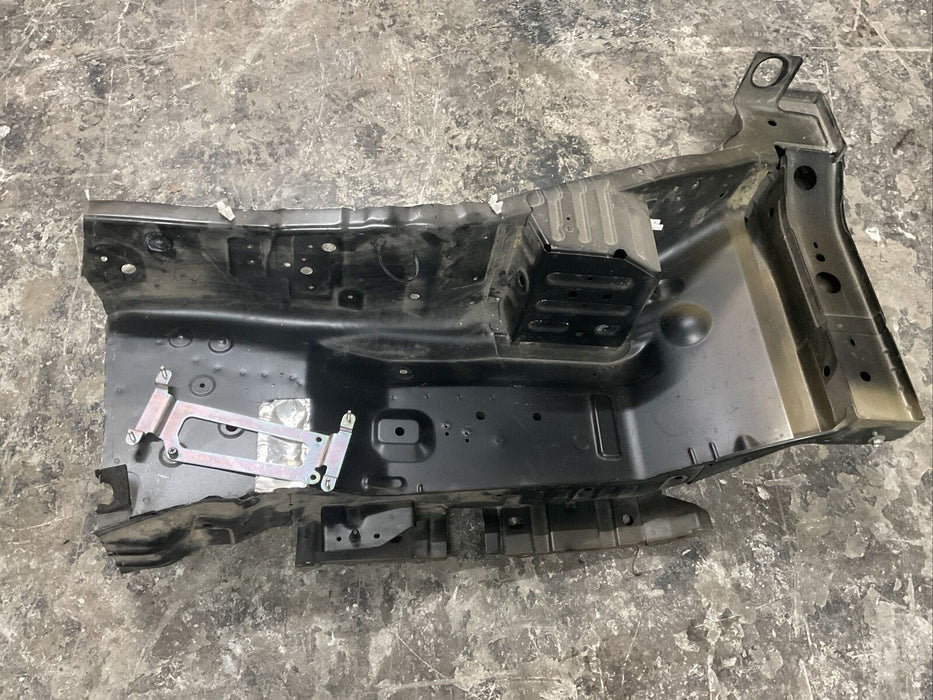 2016-2019 NISSAN TITAN XD FRONT RIGHT RH FRAME RAIL END APRON PILLAR CUT OEM