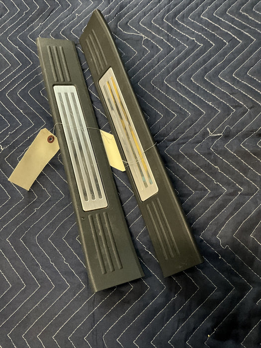 2016 NISSAN TITAN XD KICK PLATE SET LEFT RIGHT