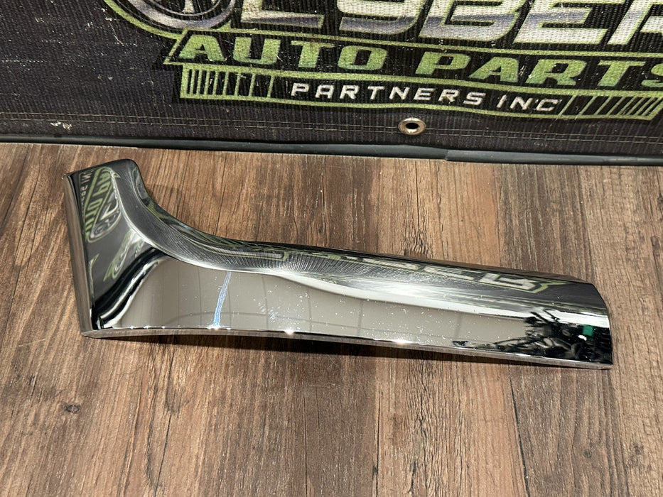 2022 DODGE RAM 2500 3500 LOWER RIGHT CHROME HEADLIGHT TRIM OEM