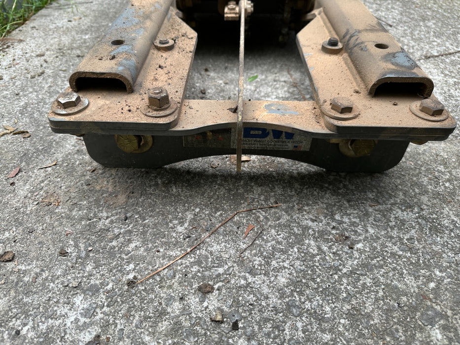 2023 2024 FORD F250 F350 F450 LARIAT B&W GOOSENECK TOW HITCH W/ BALL